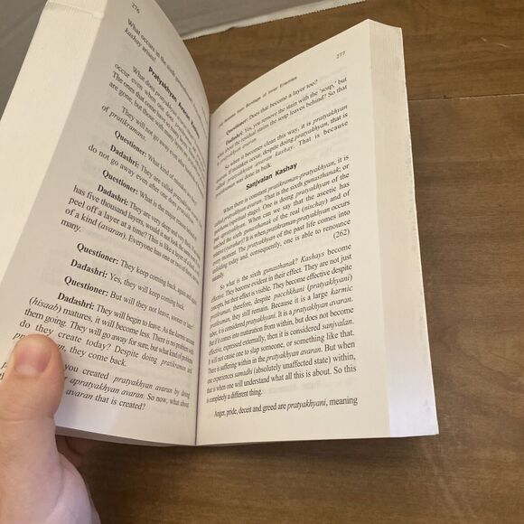 Dada Bhagwan Pratikraman Freedom Through Apology and Repentance - Picture 5 of 6